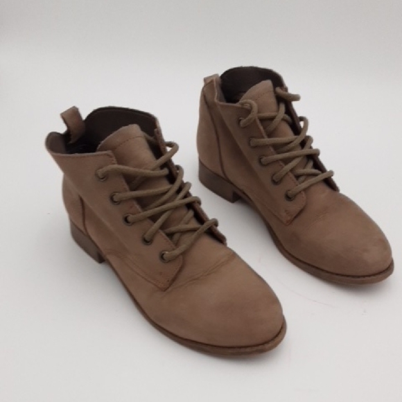 Steve Madden Leather Tan Lace-Up Ankle Boots Casual Festival Redeo Y2k - Picture 1 of 12